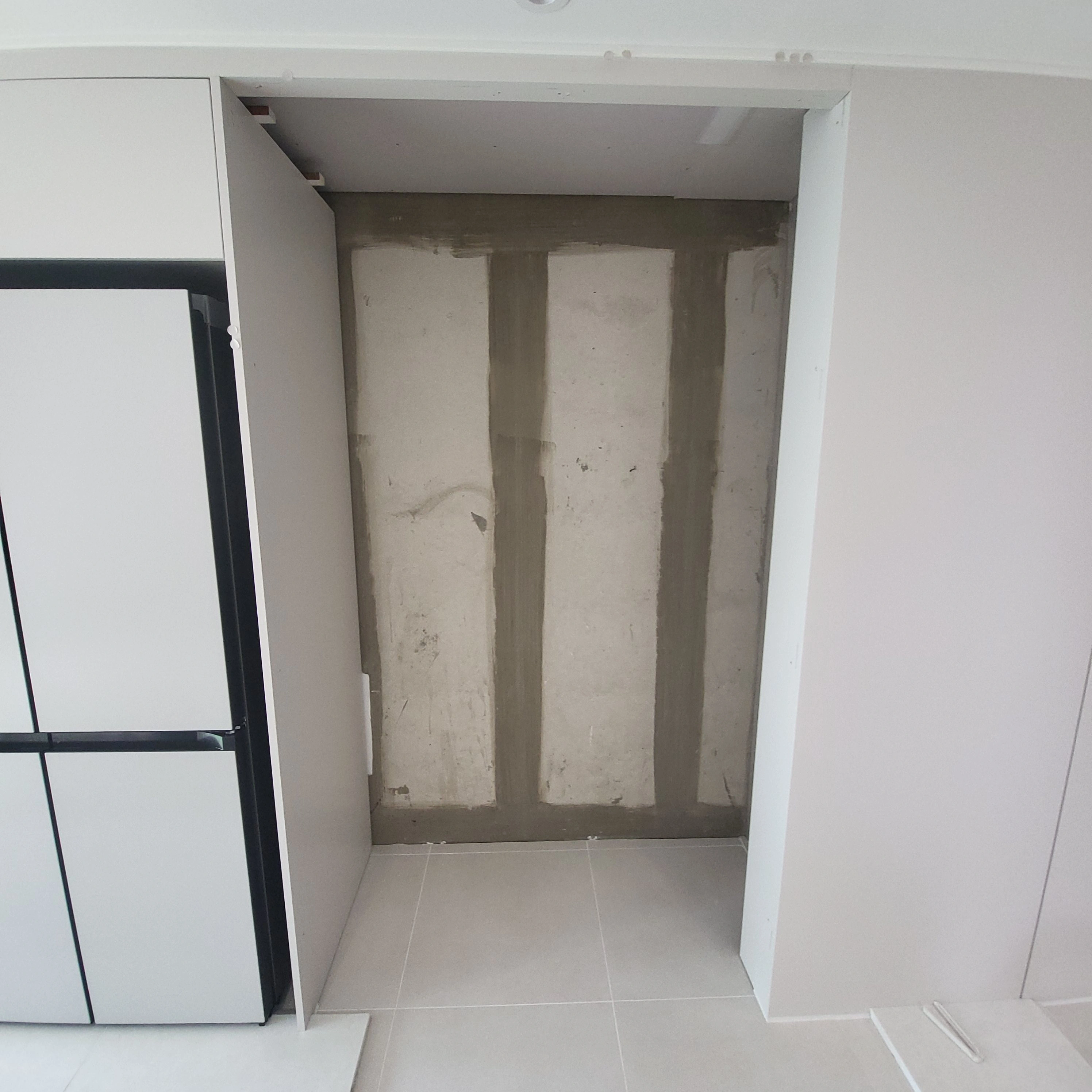 냉장고장 상부장 제거 시공 예시
